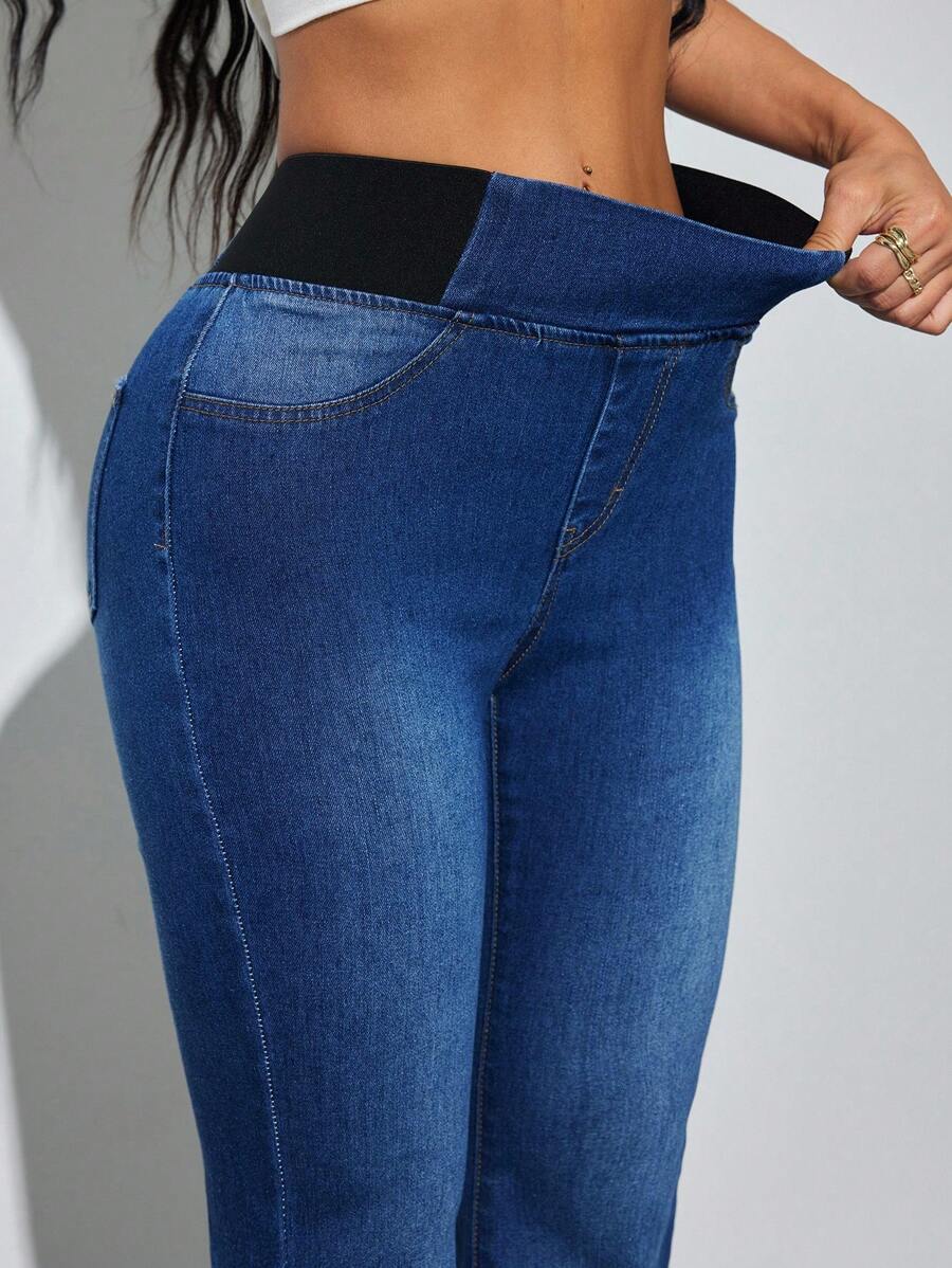 Hayat Flared Jeans (SLIM)