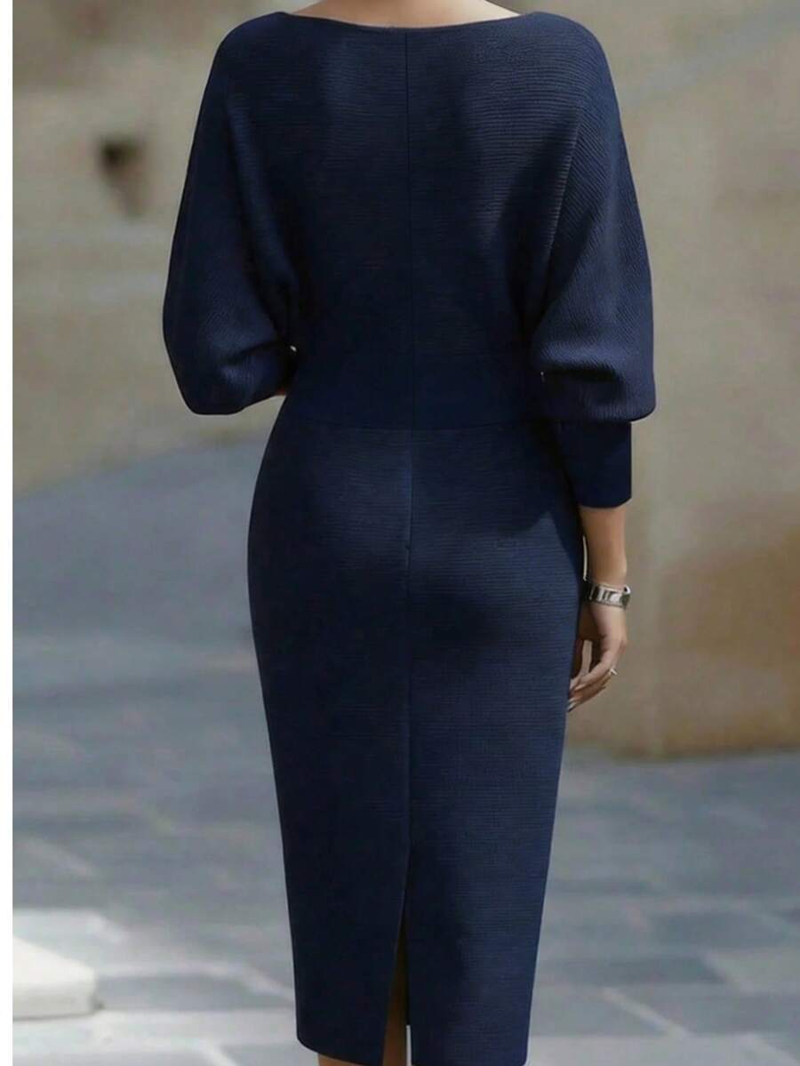 Women's Fashionable Elegant V-Neck Long Sleeve Dress, Batwing Sleeve Design, Waist-Cinching, Sexy And Graceful