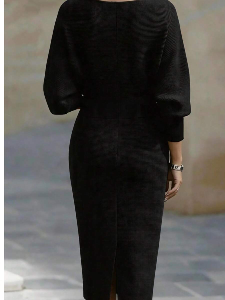 Women's Fashionable Elegant V-Neck Long Sleeve Dress, Batwing Sleeve Design, Waist-Cinching, Sexy And Graceful