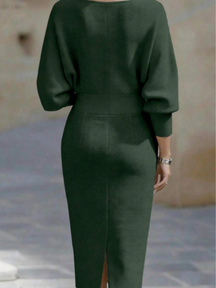 Women's Fashionable Elegant V-Neck Long Sleeve Dress, Batwing Sleeve Design, Waist-Cinching, Sexy And Graceful